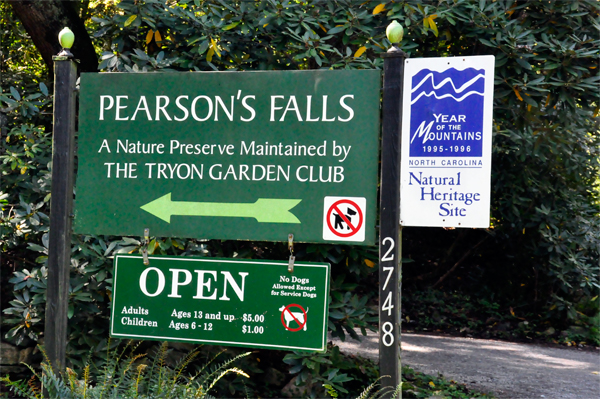 Pearson's Falls entry sign